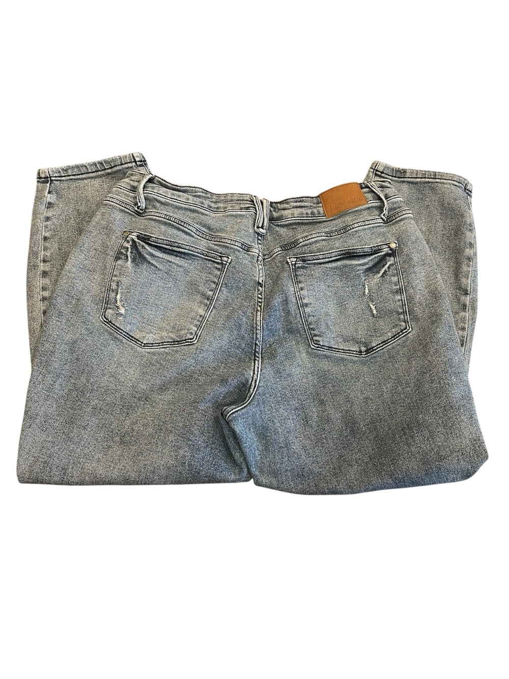Judy Blue Faded Light Blue Straight Leg Jeans - Picture 2 of 3